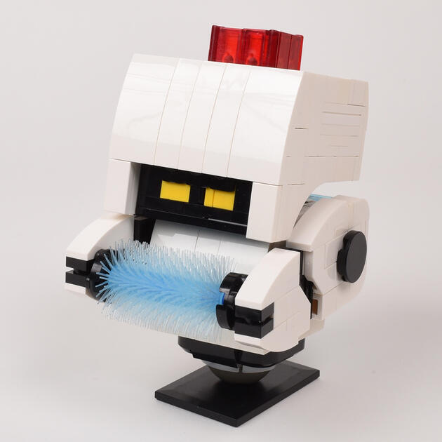 MO from WALL-E - Built during the pandemic as a companion to the LEGO Ideas WALL-E set by Angus McClain. It was a fun challenge getting the proportions of the eyes to look correct. More views are linked below.